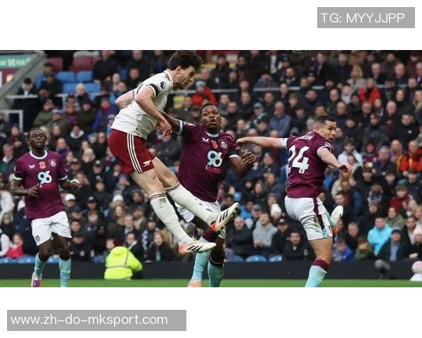 2-0！神锋头槌破门 接连6场零封 13.1亿豪门9连胜强势领跑一骑绝尘